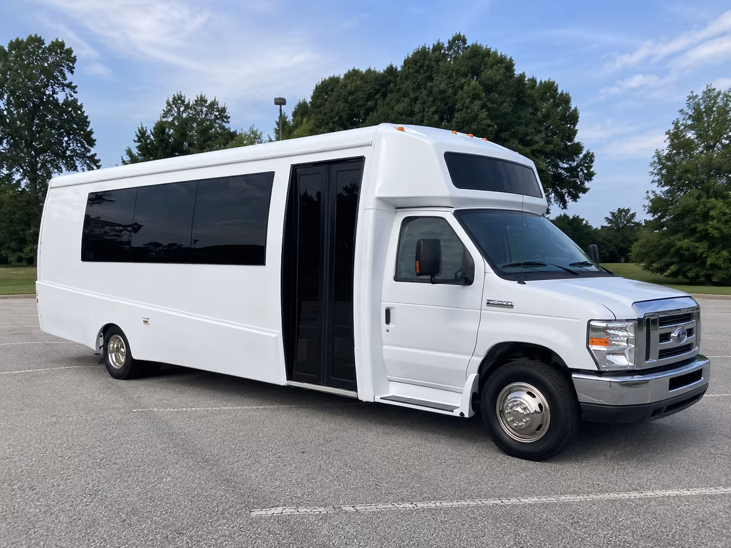 clifton 18 passenger party bus