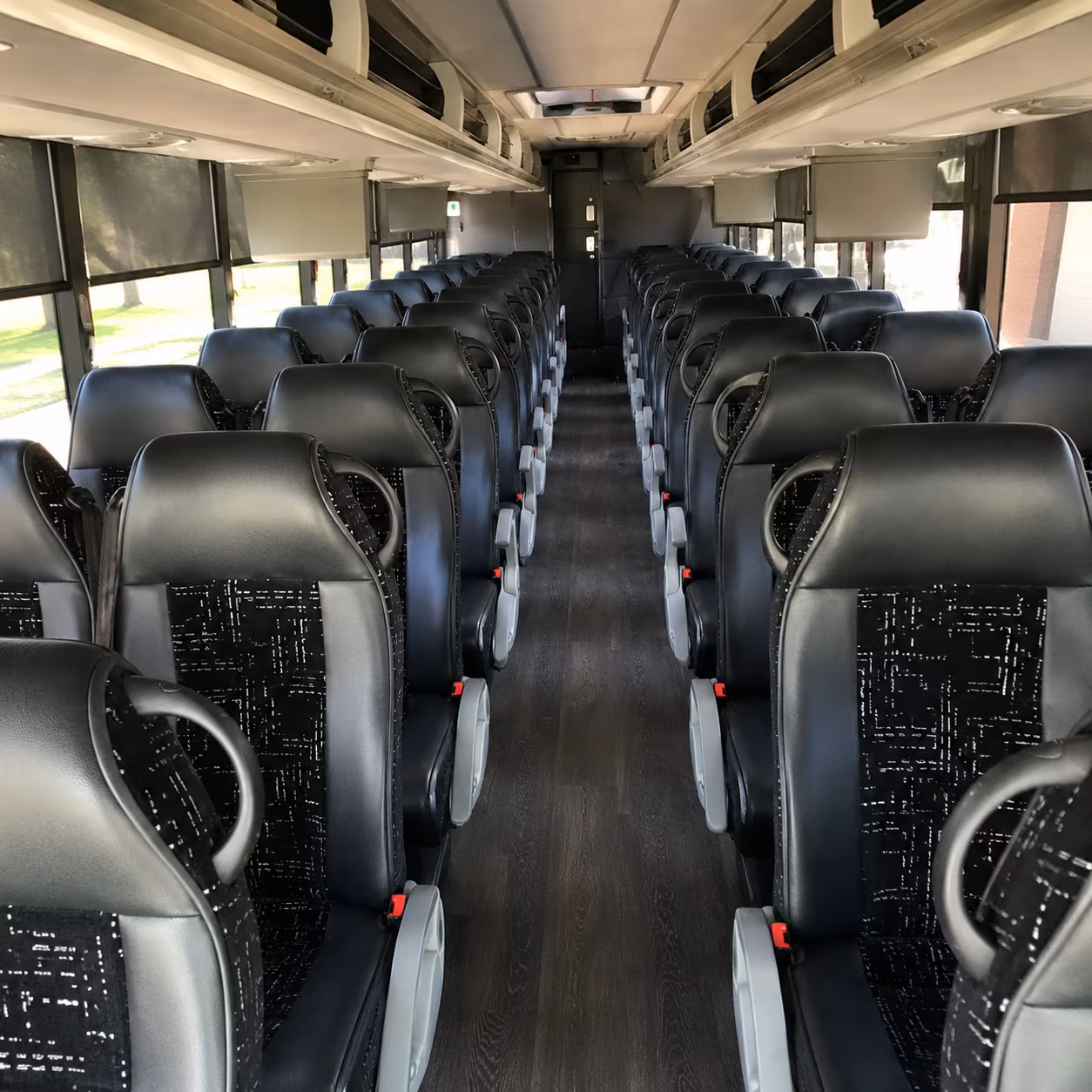 newark liberty international airport charter bus rentals group transfers